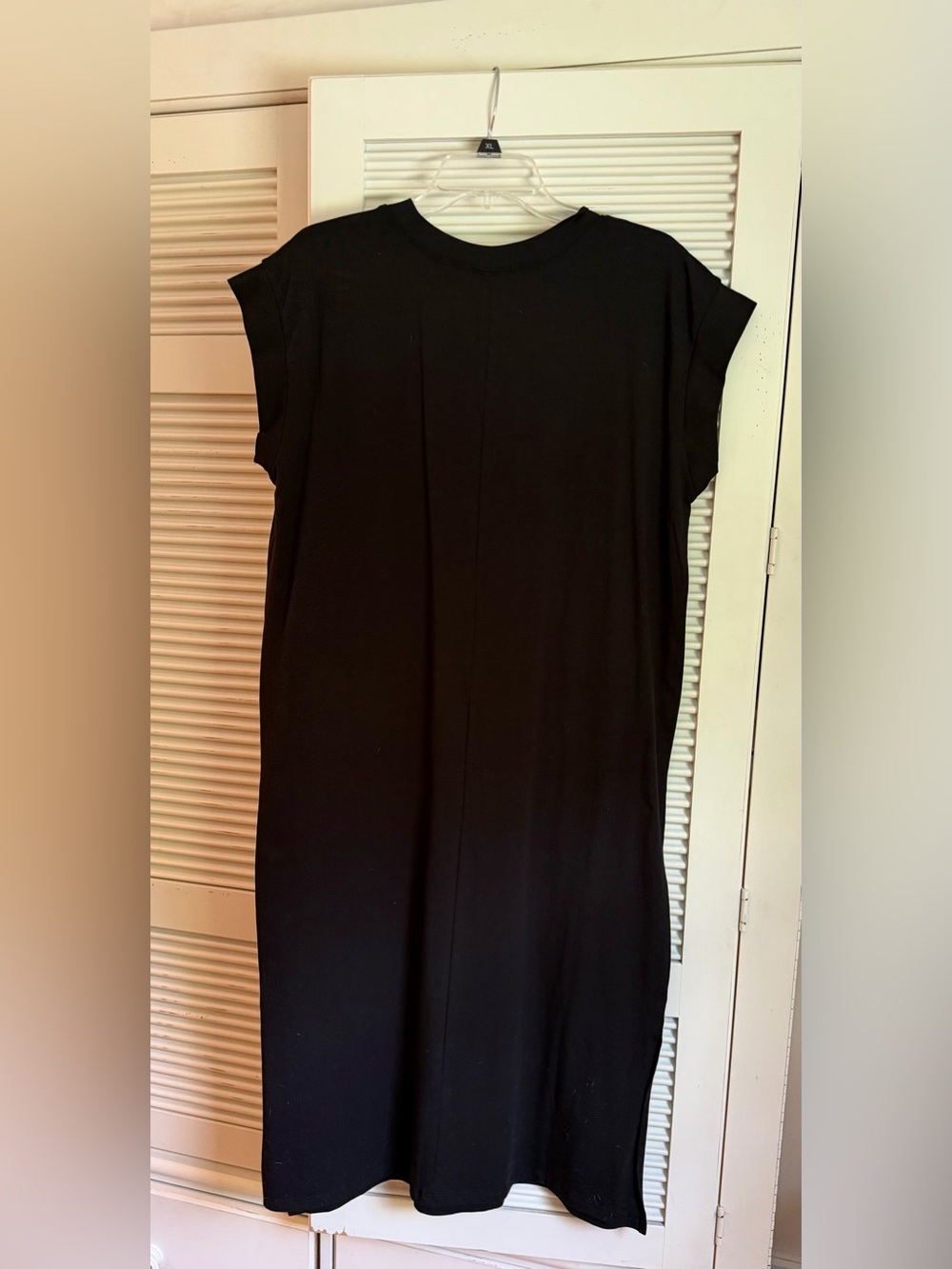 Zenana Outfitters Black Midi Shift Dress